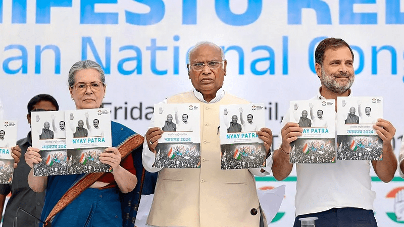 Sonia Gandhi Rahul Gandhi and Mallikarjun Kharge Releasing Congress Manifesto for Lok Sabha Election 2024