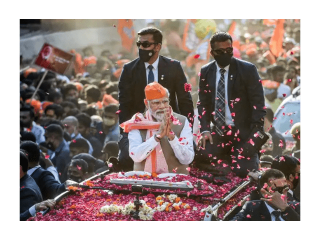 PM Modi Roadshow in Varanasi